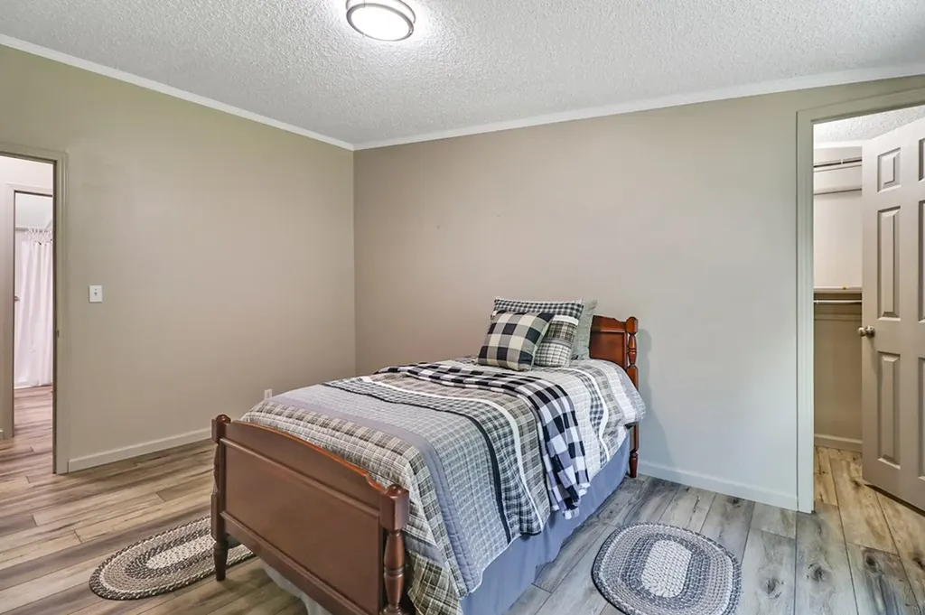 149 Vandever Lane Crossville TN 38572