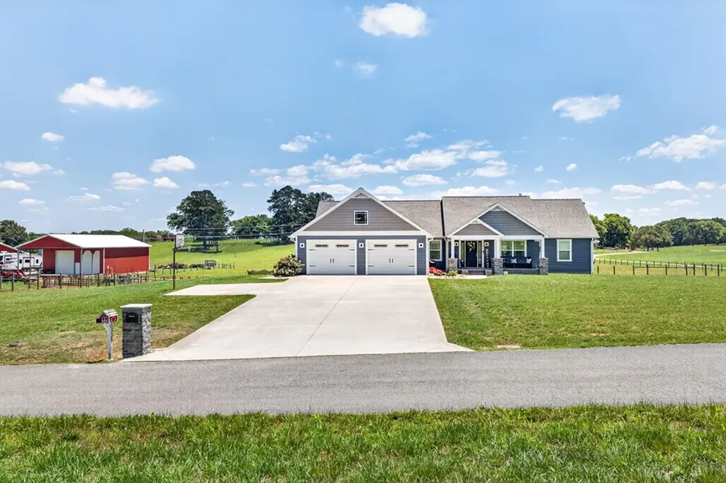 5335 Hickey Ridge Road Baxter TN 38544