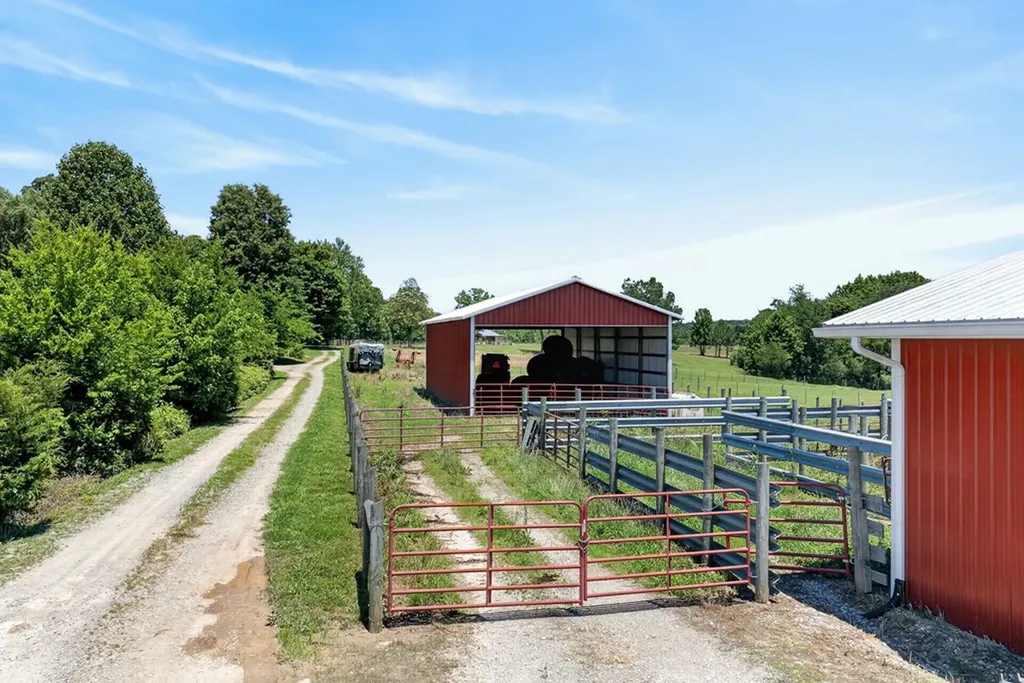 5335 Hickey Ridge Road Baxter TN 38544