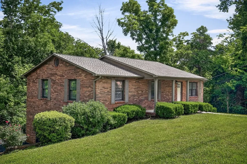 2600 Lake Valley Drive Cookeville TN 38506