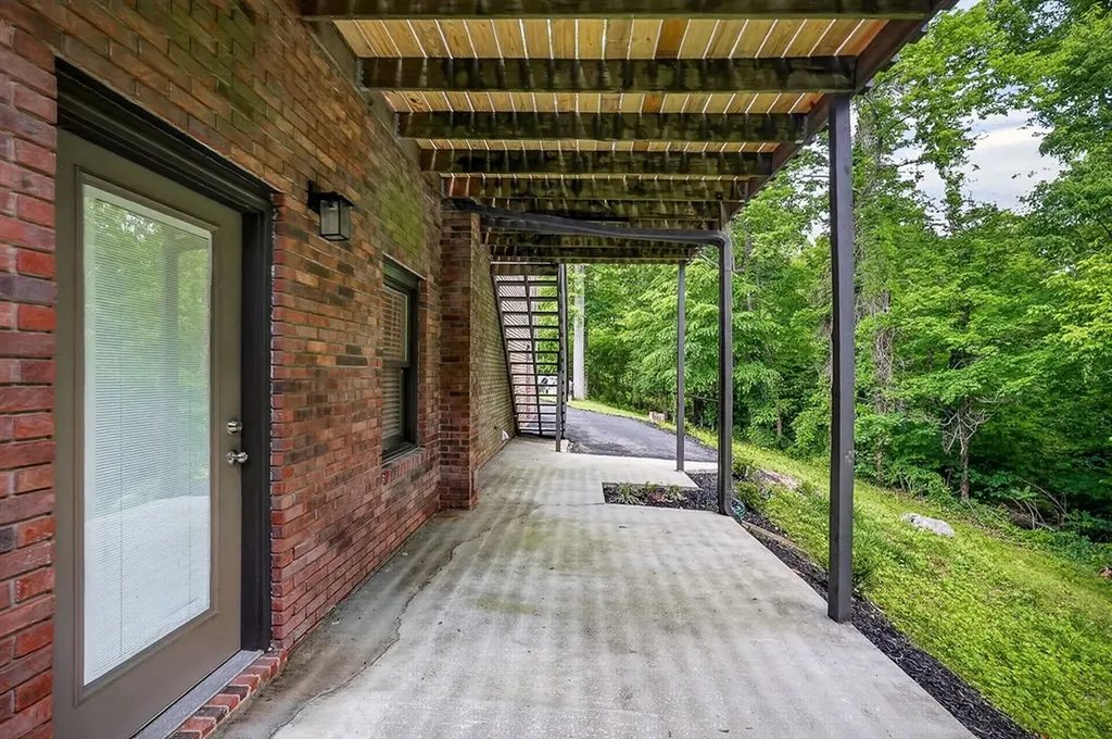 2600 Lake Valley Drive Cookeville TN 38506
