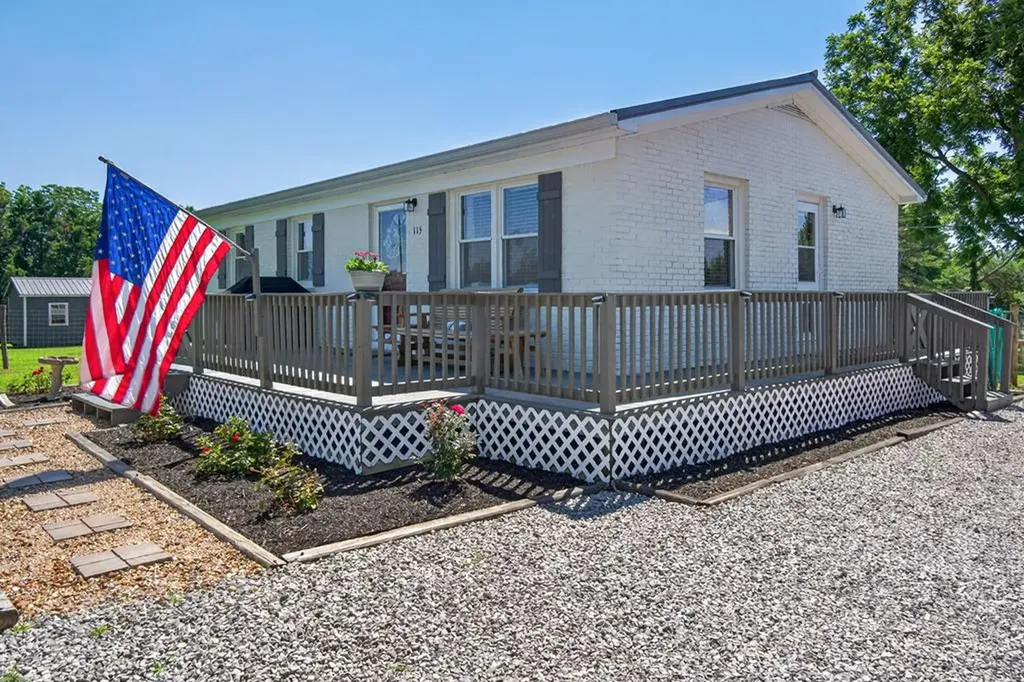 115 Oakley Road Allons TN 38541