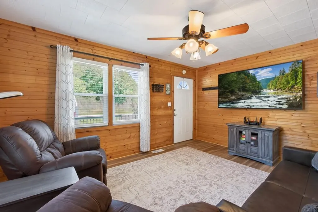 115 Oakley Road Allons TN 38541