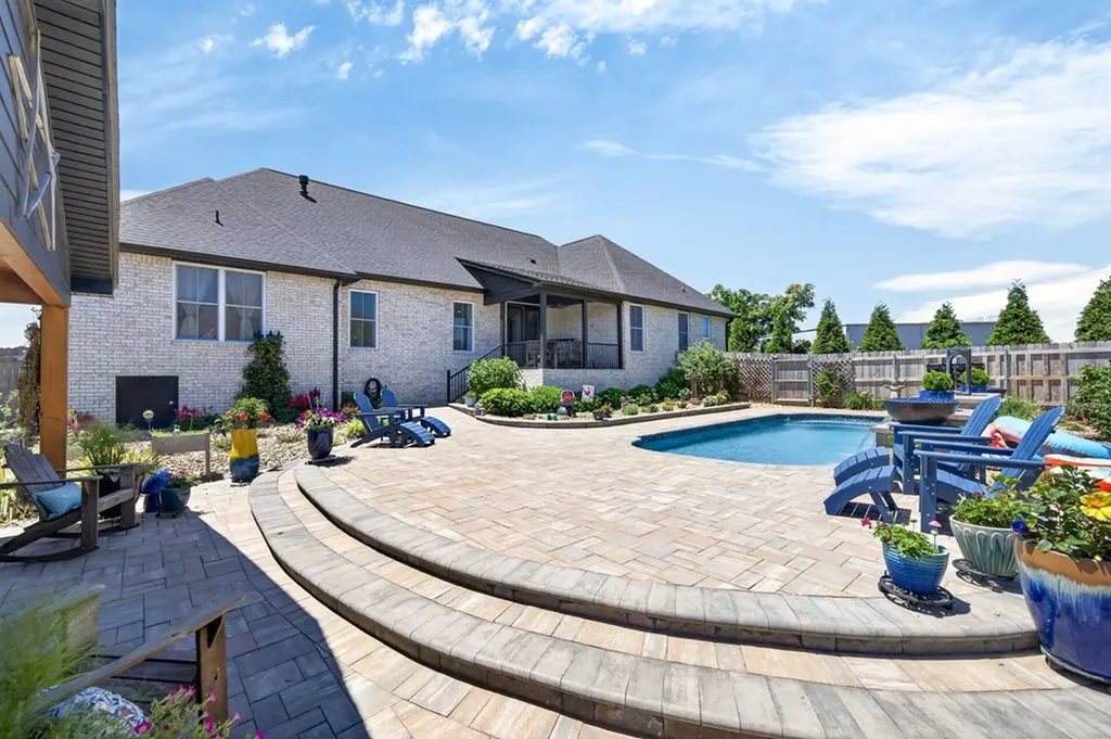 1933 Rivers Edge Drive Cookeville TN 38506