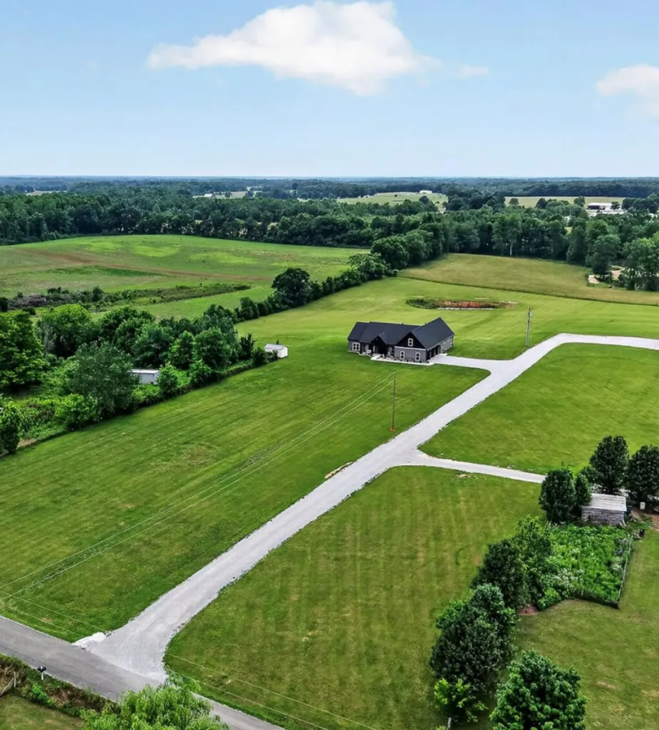 820 Jared Road Sparta TN 38583