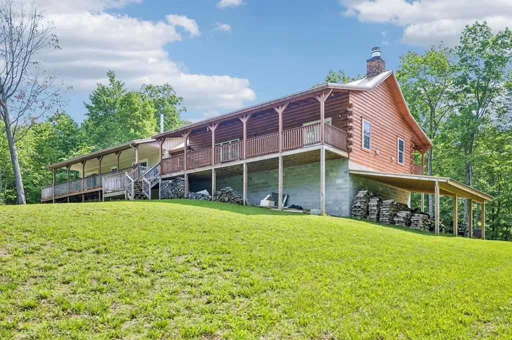 290 Vine Ridge Road Crawford TN 38554