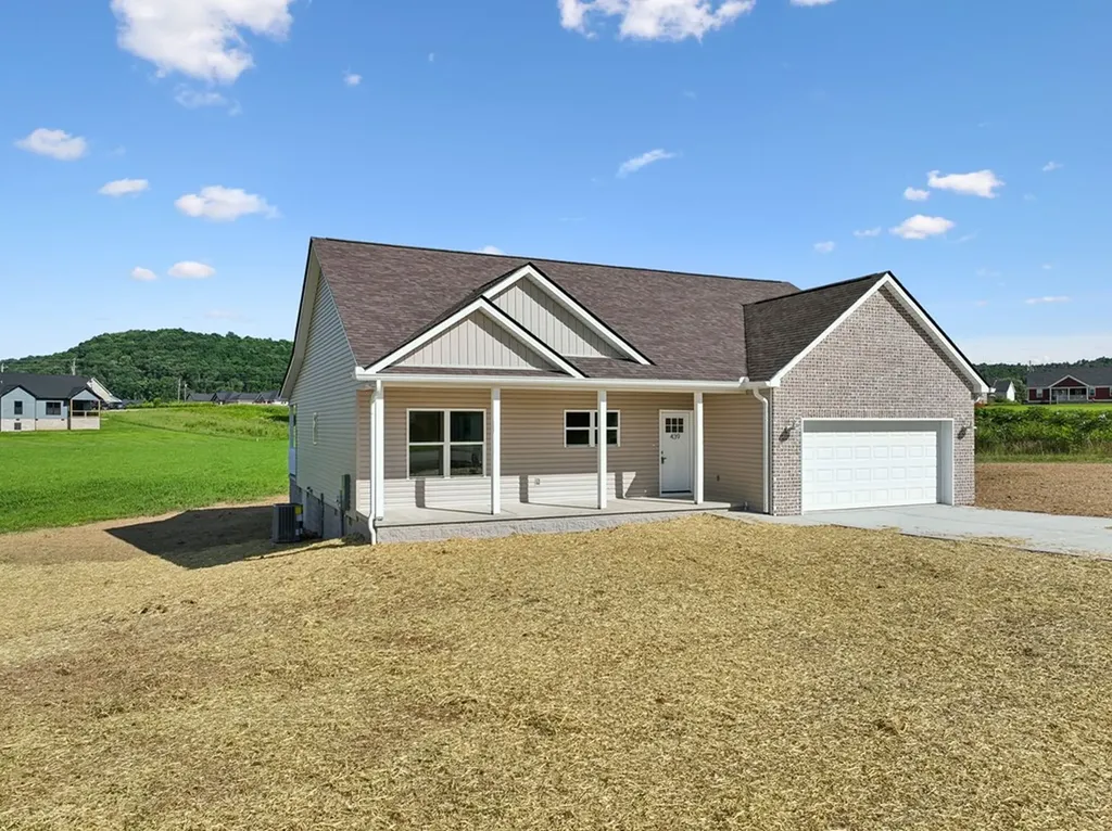 439 Harley's Ridge Sparta TN 38583