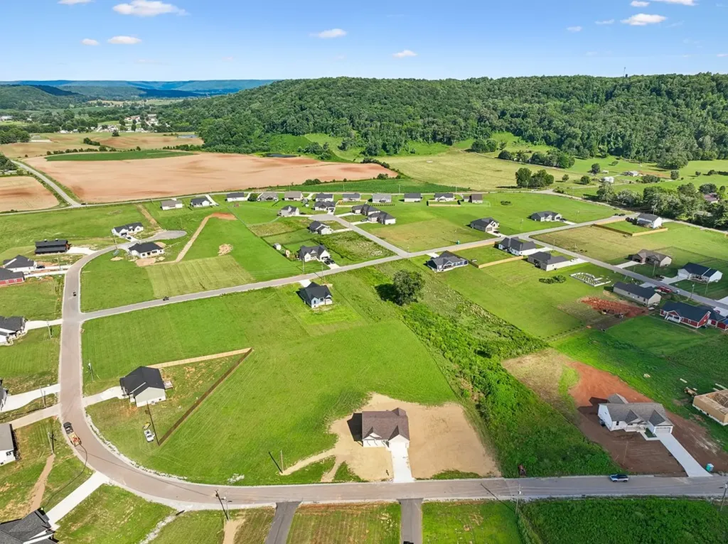 439 Harley's Ridge Sparta TN 38583