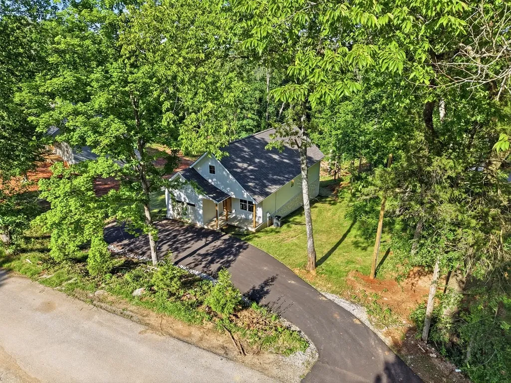 647 Forest Circle Sparta TN 38583
