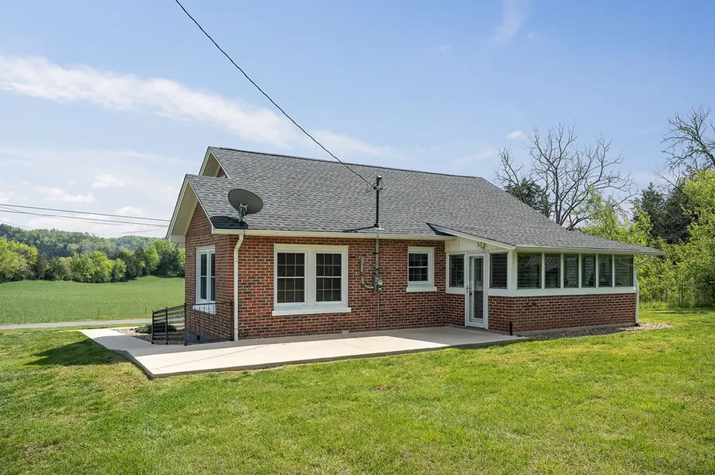 3731 Big Bottom Road Whitleyville TN 38588