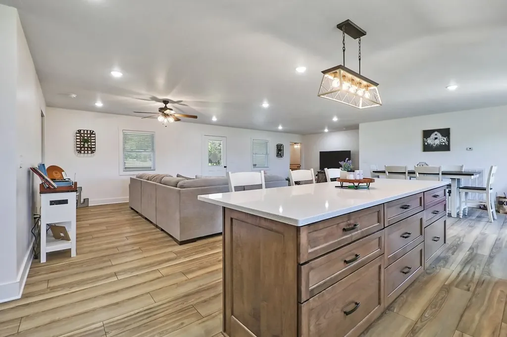 811 Fritzsche Loop Jamestown TN 38556