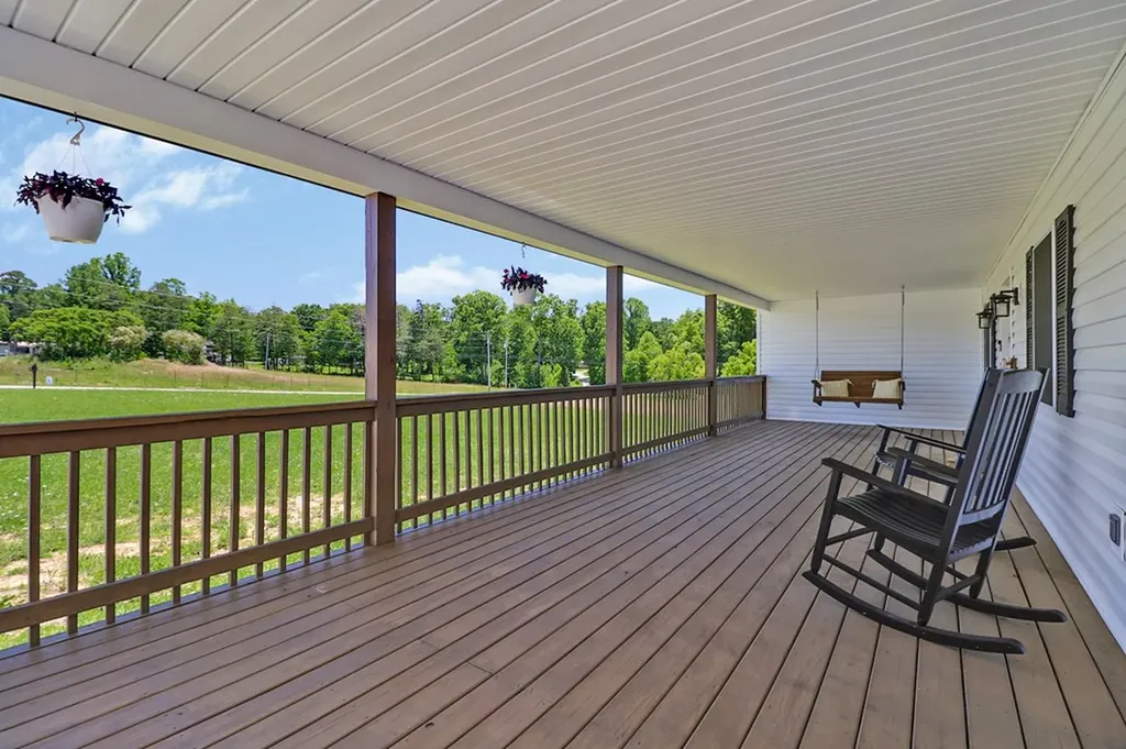 811 Fritzsche Loop Jamestown TN 38556