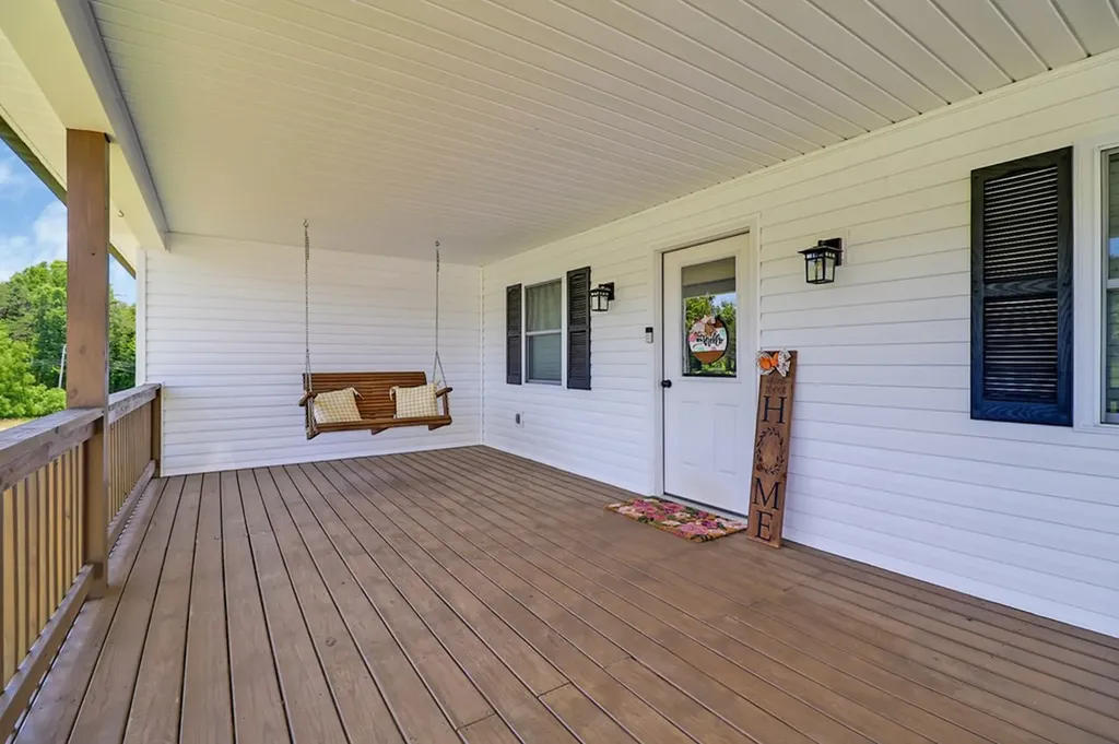811 Fritzsche Loop Jamestown TN 38556