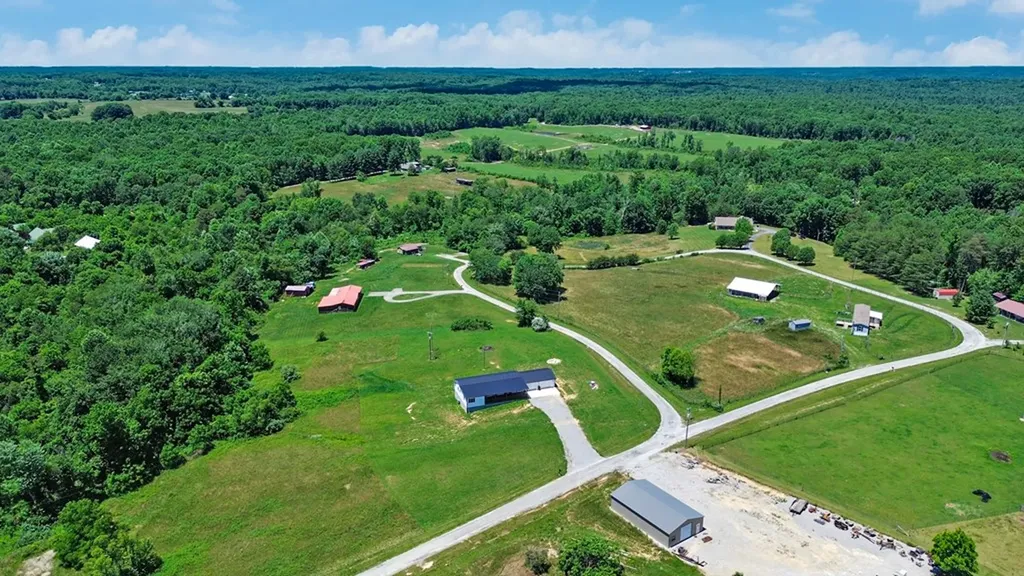 811 Fritzsche Loop Jamestown TN 38556