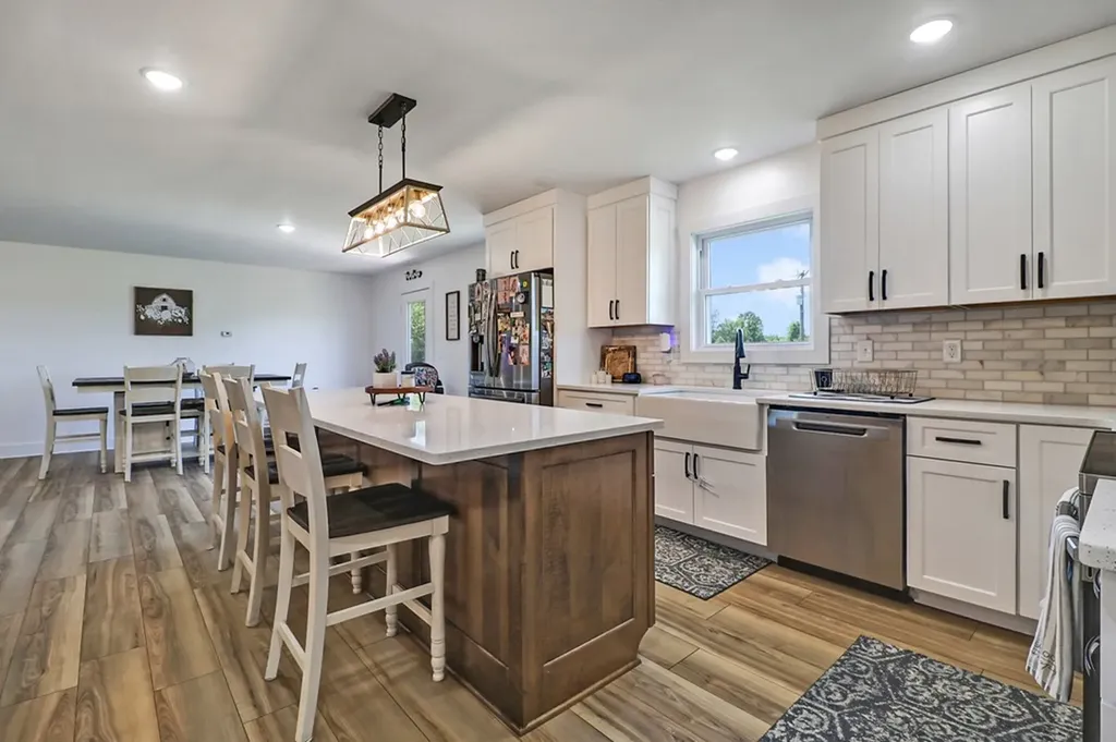 811 Fritzsche Loop Jamestown TN 38556