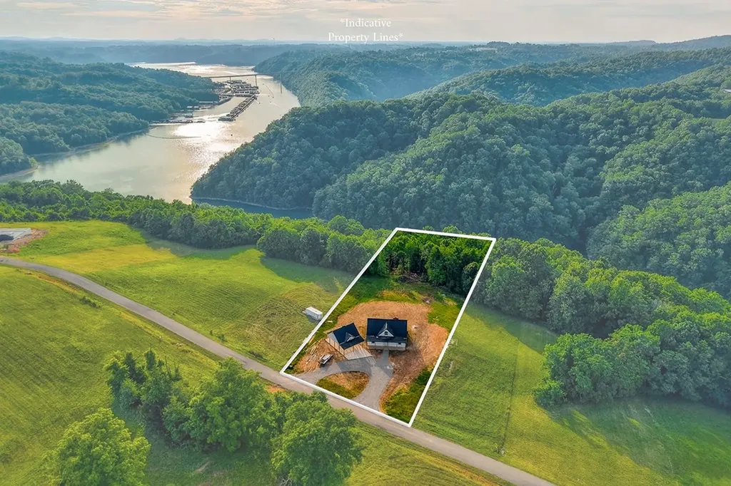 689 Amonett Circle Byrdstown TN 38549