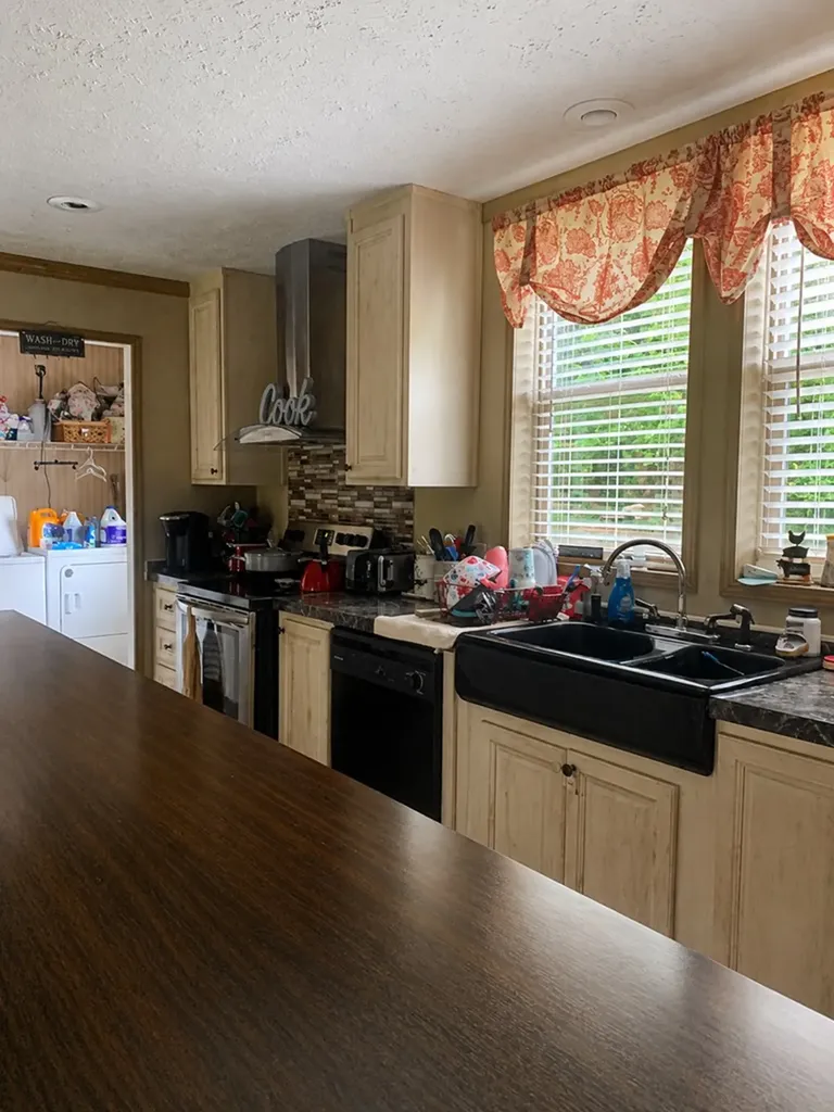 119 Powell Street Livingston TN 38570