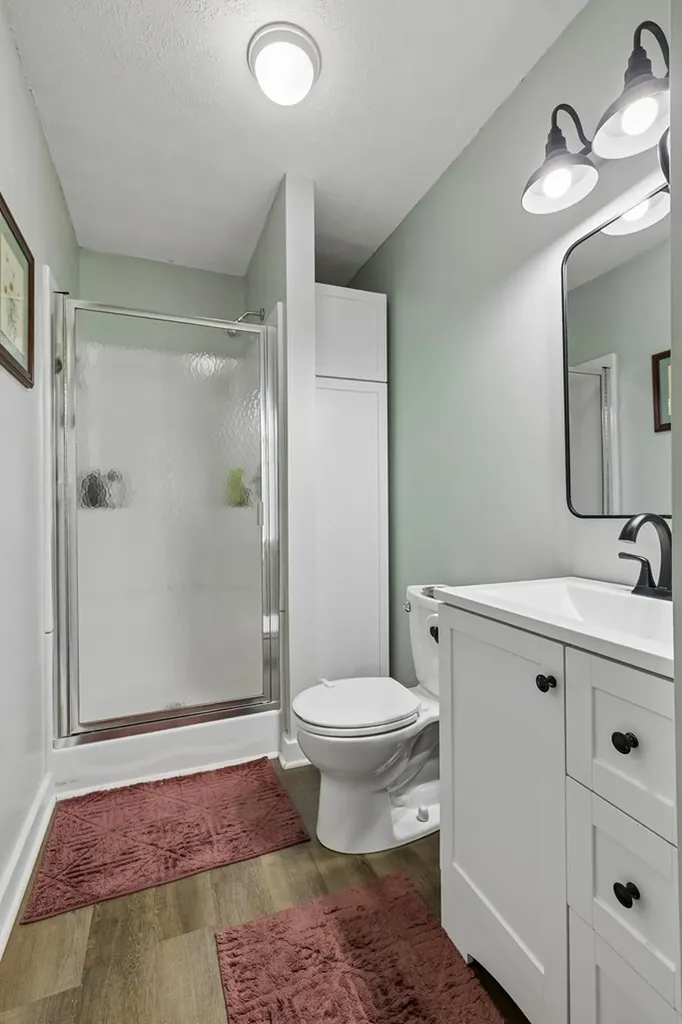 161 Kempville Highway Pleasant Shade TN 37145