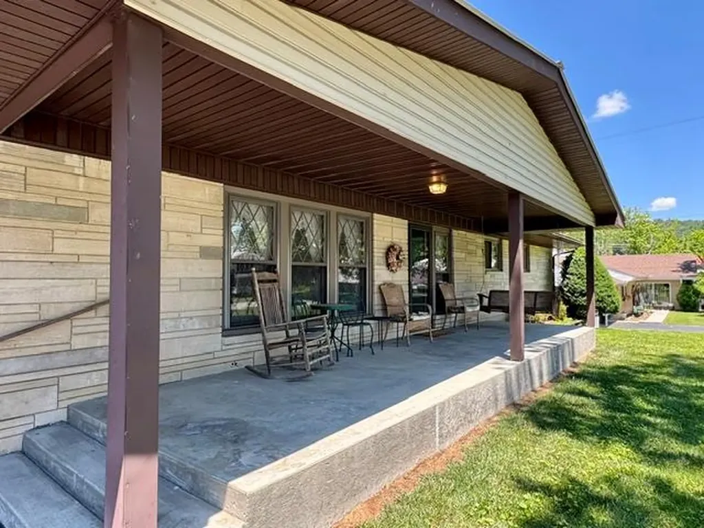 118 Myers Street Livingston TN 38570
