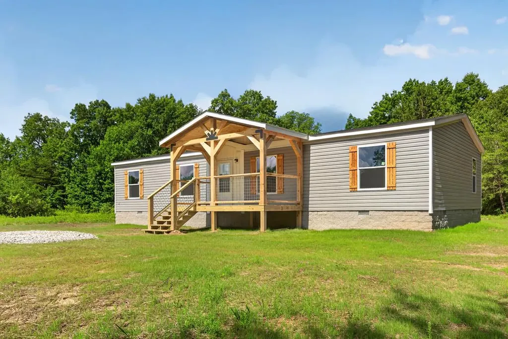 1090 Bill Black Road Jamestown TN 38556