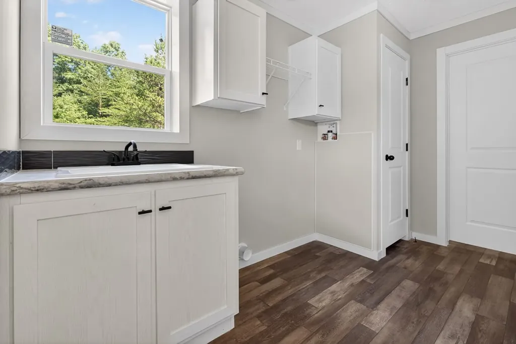 1090 Bill Black Road Jamestown TN 38556