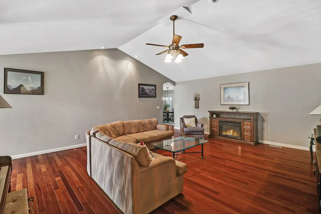 1401 Holiday Drive Crossville TN 38555