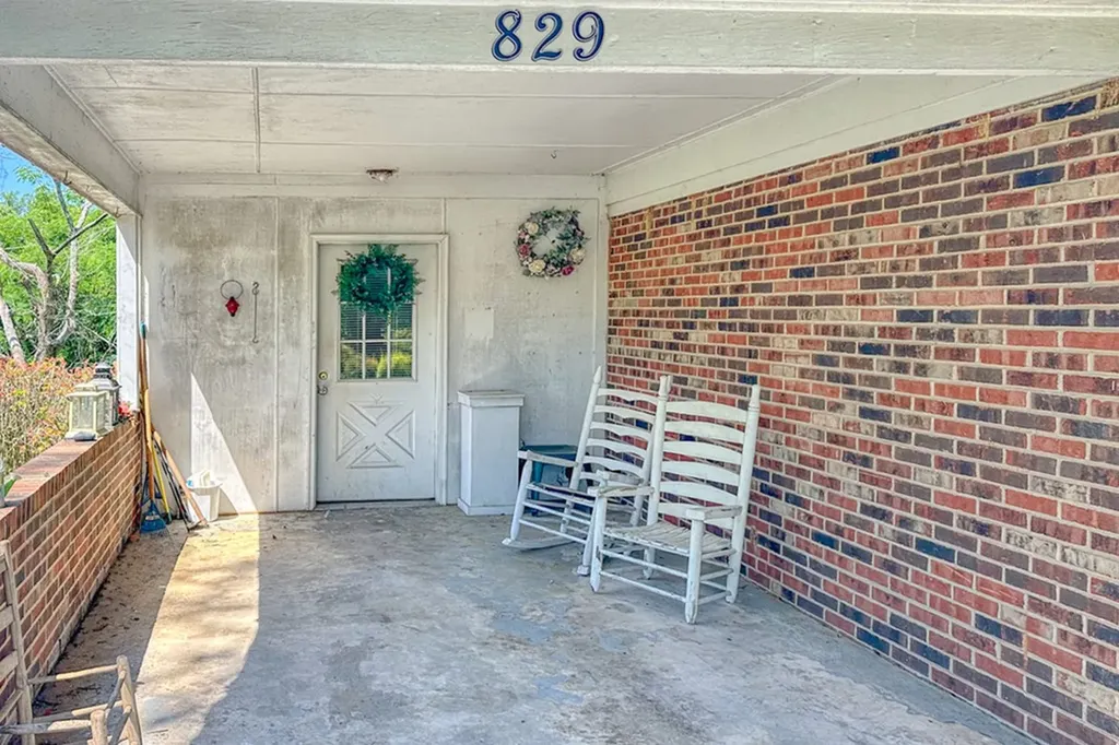 829 Old Walton Road Cookeville TN 38501