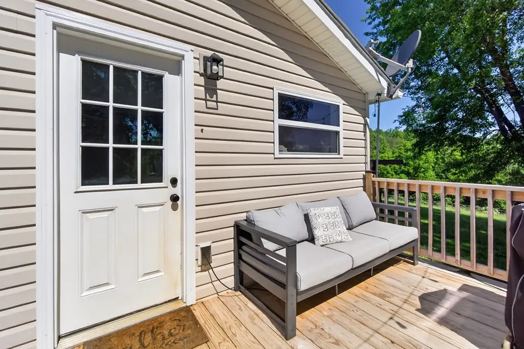 148 Tom Davis Road Livingston TN 38570