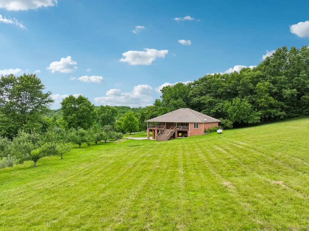 574 Hayes Ridge Road Lancaster TN 38569