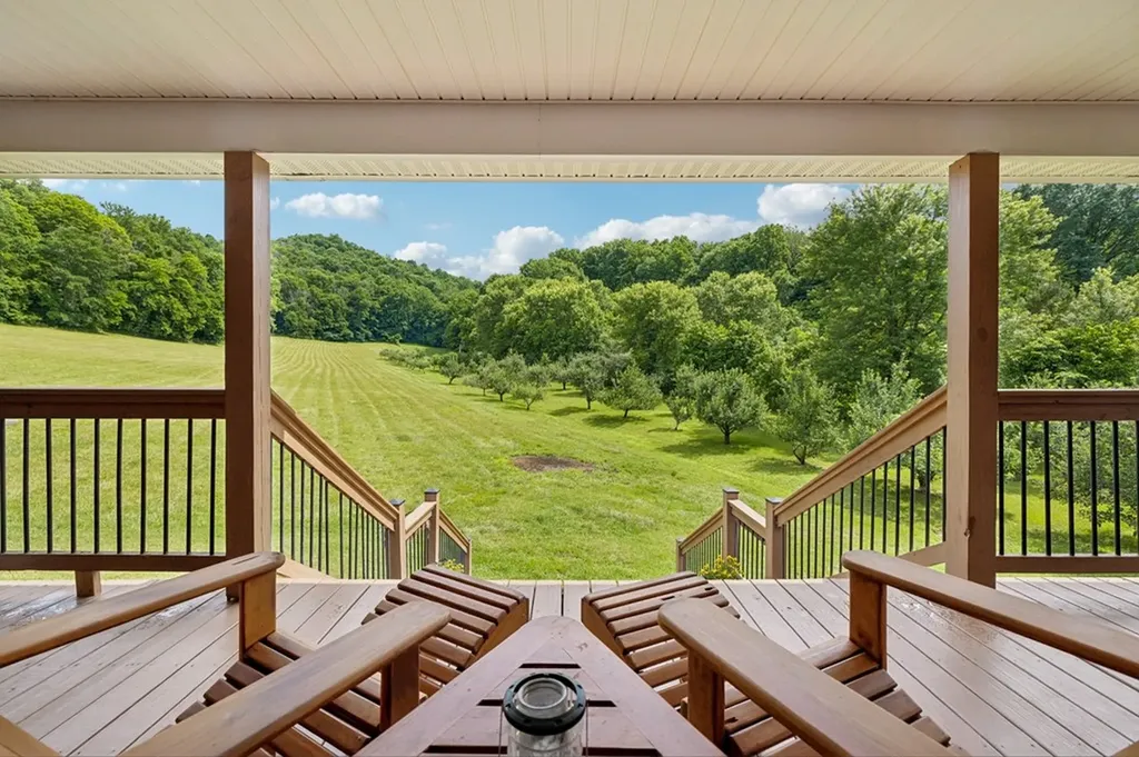 574 Hayes Ridge Road Lancaster TN 38569