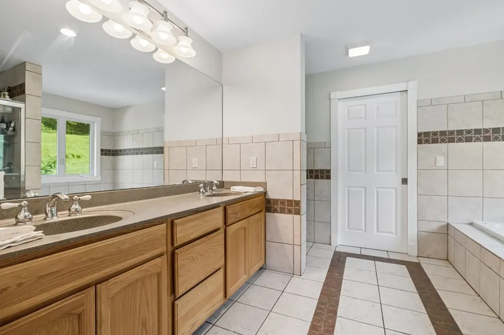 574 Hayes Ridge Road Lancaster TN 38569