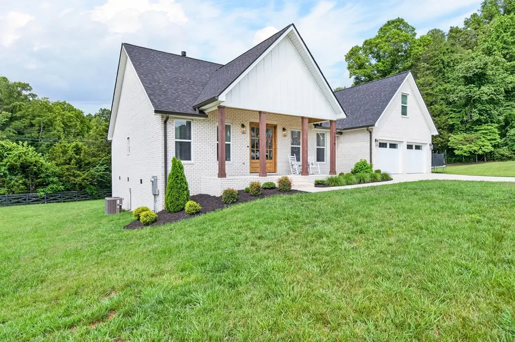 1379 Buckingham Place Cookeville TN 38501-0734