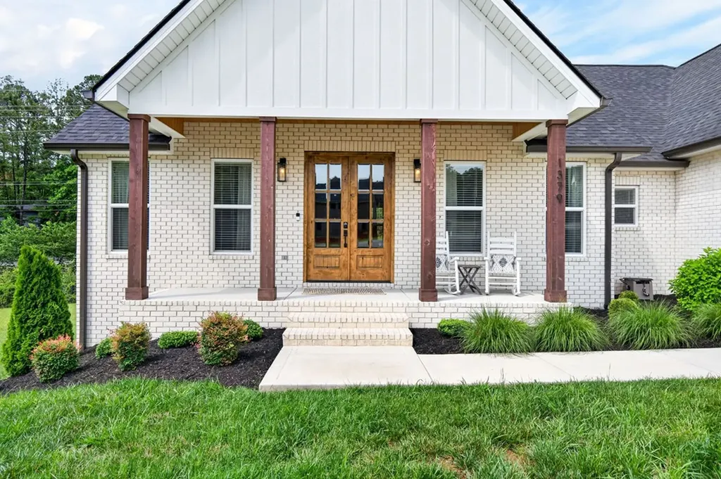 1379 Buckingham Place Cookeville TN 38501-0734