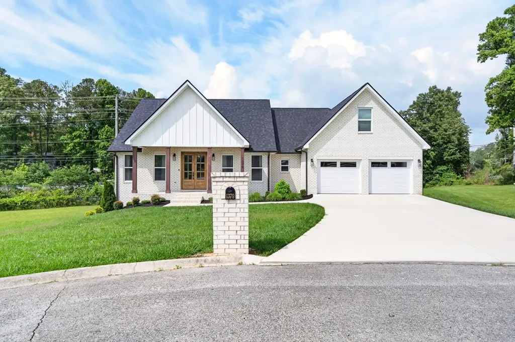 1379 Buckingham Place Cookeville TN 38501-0734