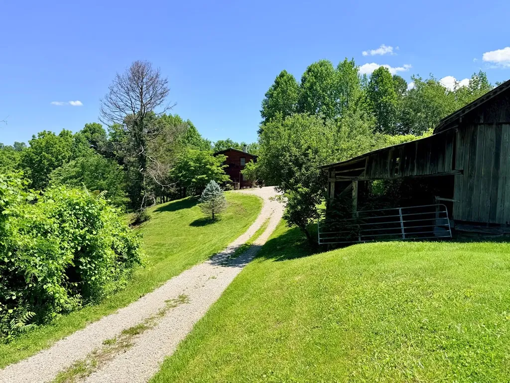 1101 Cooper Drive Alpine TN 38543
