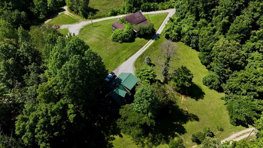 1101 Cooper Drive Alpine TN 38543