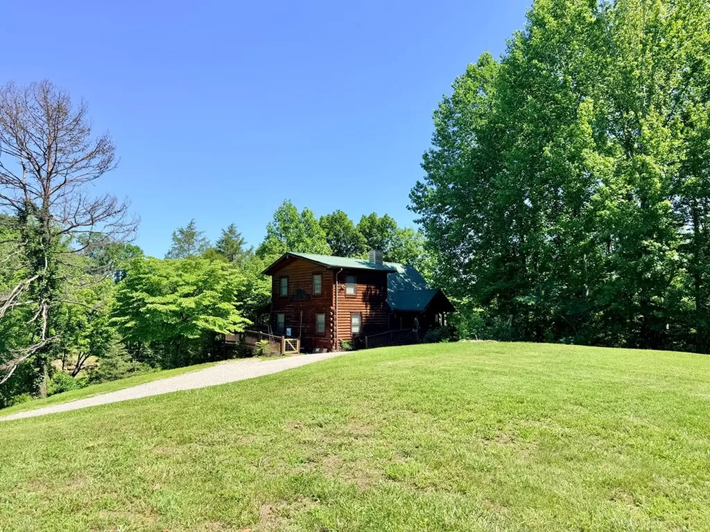 1101 Cooper Drive Alpine TN 38543