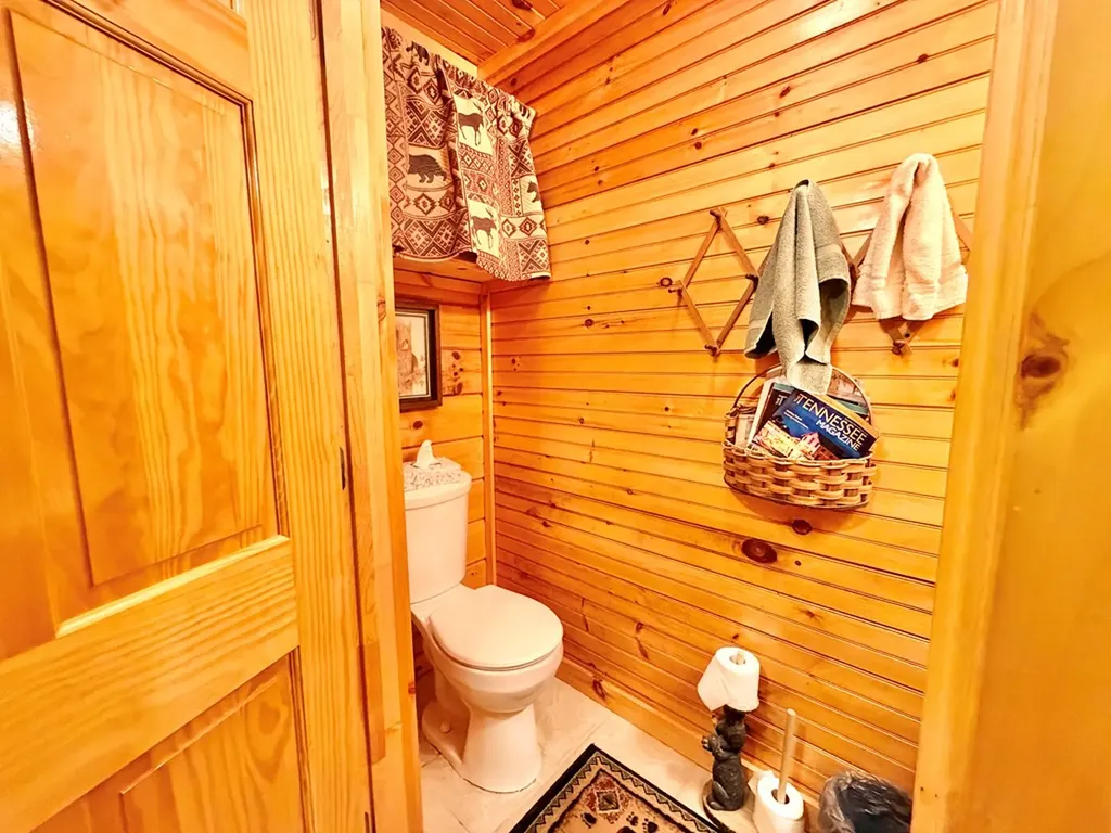 1101 Cooper Drive Alpine TN 38543