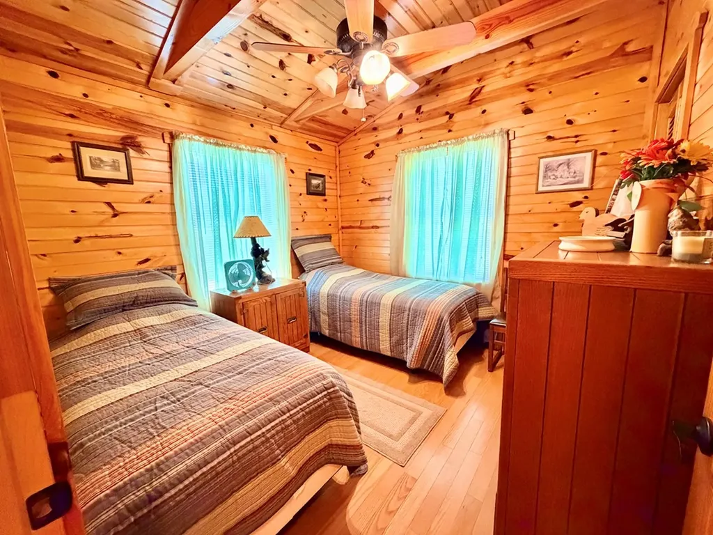 1101 Cooper Drive Alpine TN 38543