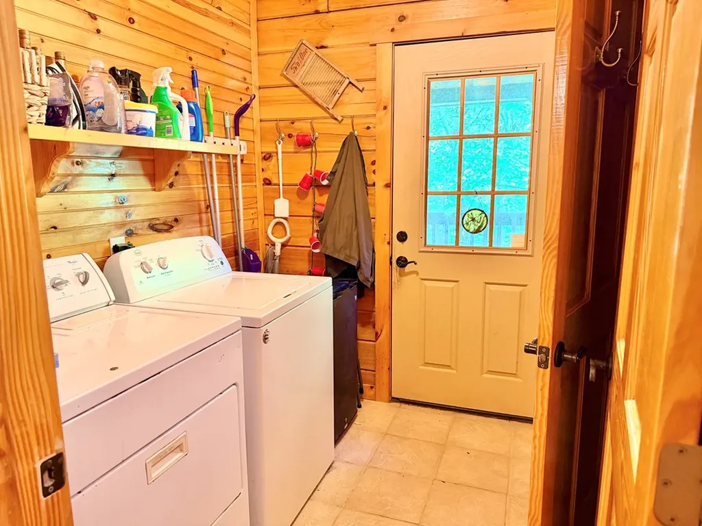 1101 Cooper Drive Alpine TN 38543