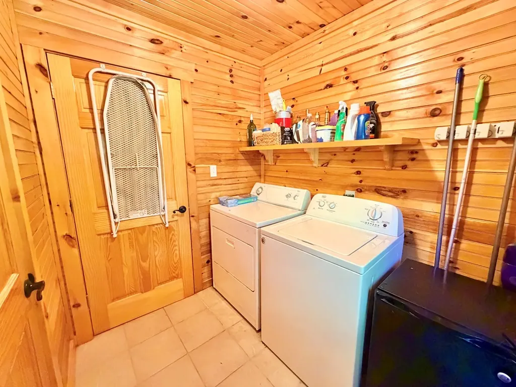 1101 Cooper Drive Alpine TN 38543