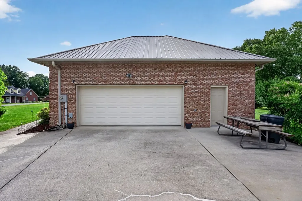 271 Hearthstone Drive Sparta TN 38583