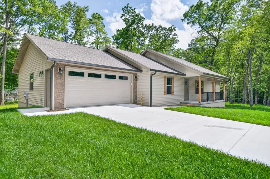 1146 Natchez Trace Crossville TN 38572