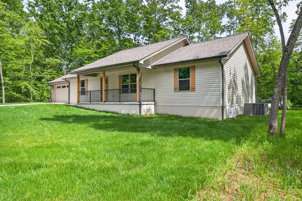 1146 Natchez Trace Crossville TN 38572