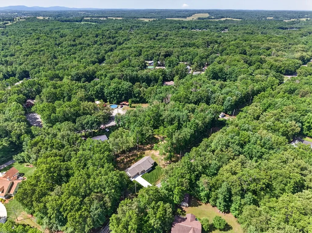 1146 Natchez Trace Crossville TN 38572