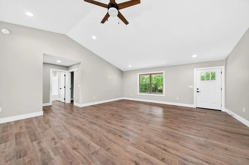 1146 Natchez Trace Crossville TN 38572