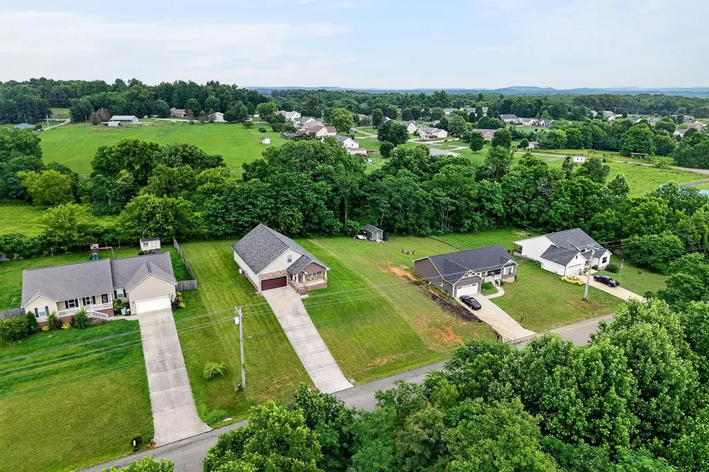 3523 Bear Creek Lane Cookeville TN 38506