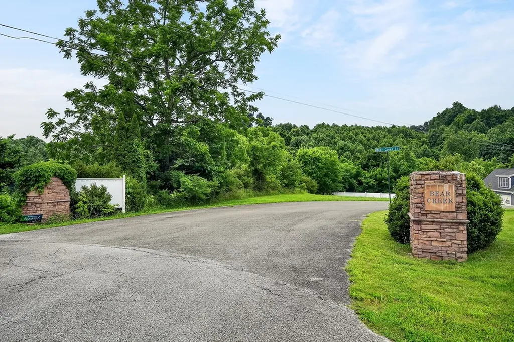 3523 Bear Creek Lane Cookeville TN 38506