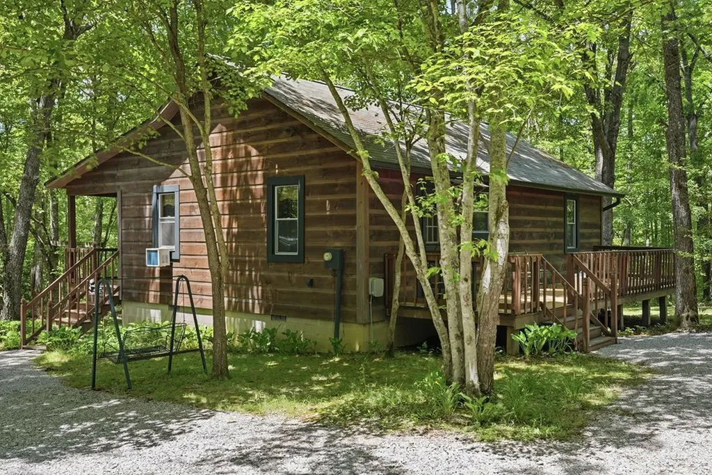 118 Cherokee Road Spencer TN 38585