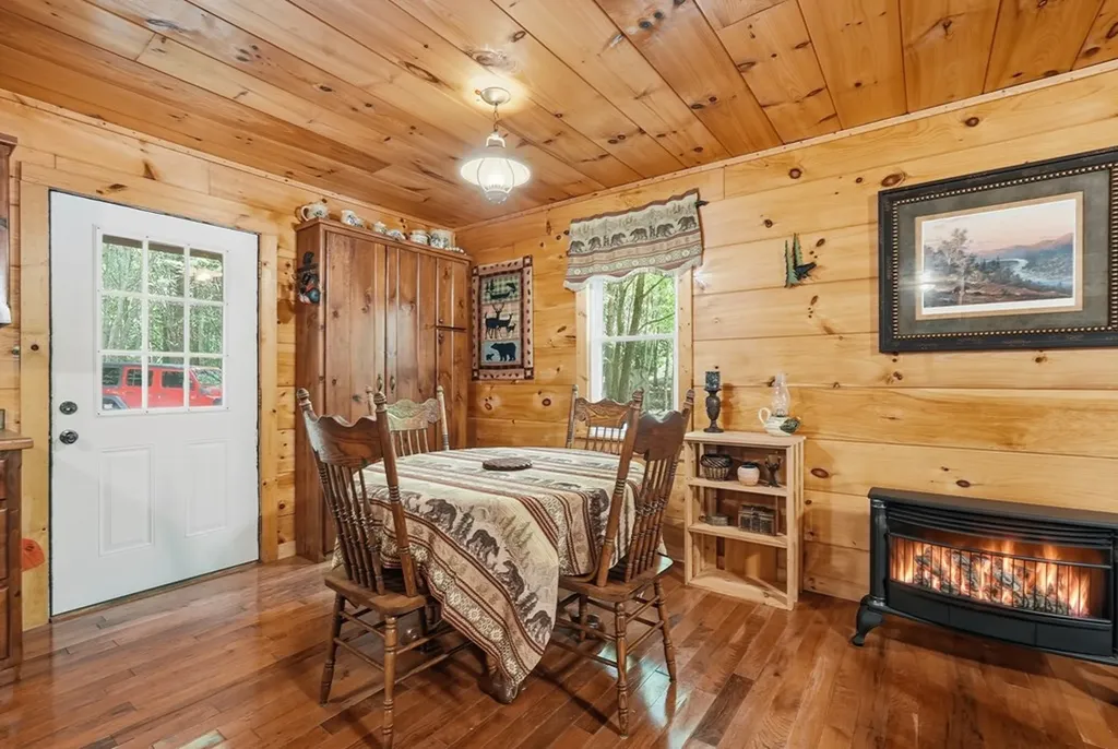 118 Cherokee Road Spencer TN 38585